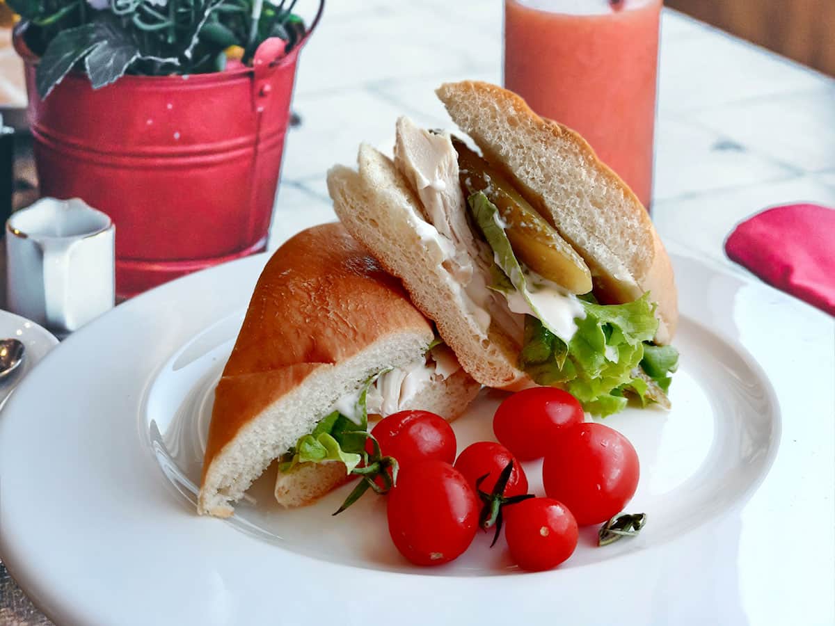 Tavuklu Soğuk Sandviç tarifi