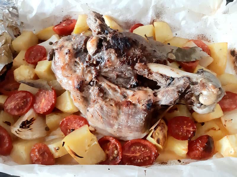 Domatesli Kuzu Kapama tarifi