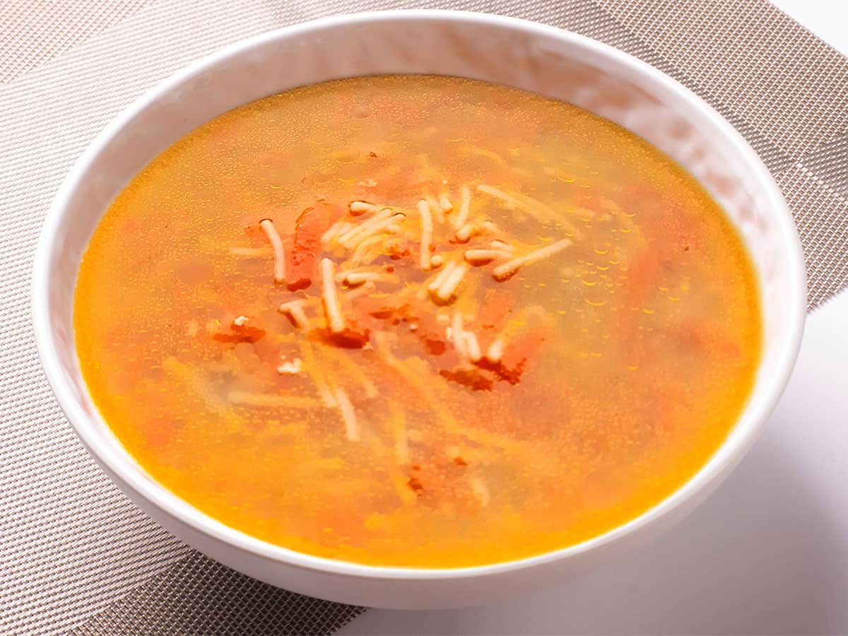 Havuçlu Tavuk Suyu Çorbası tarifi