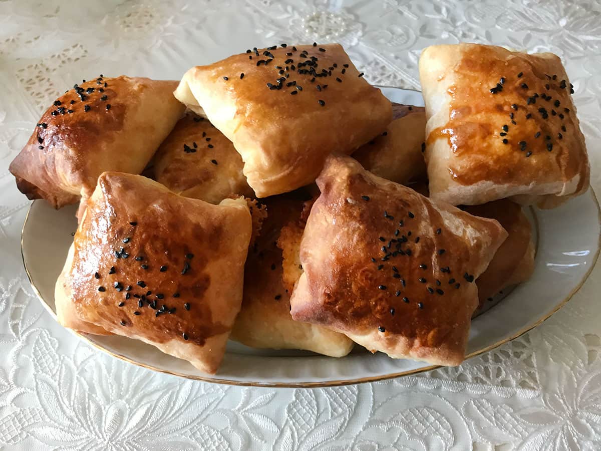 Kaşarlı Çıtır Börek tarifi