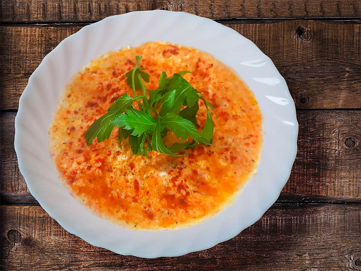 Yoğurtlu Havuç Salatası tarifi