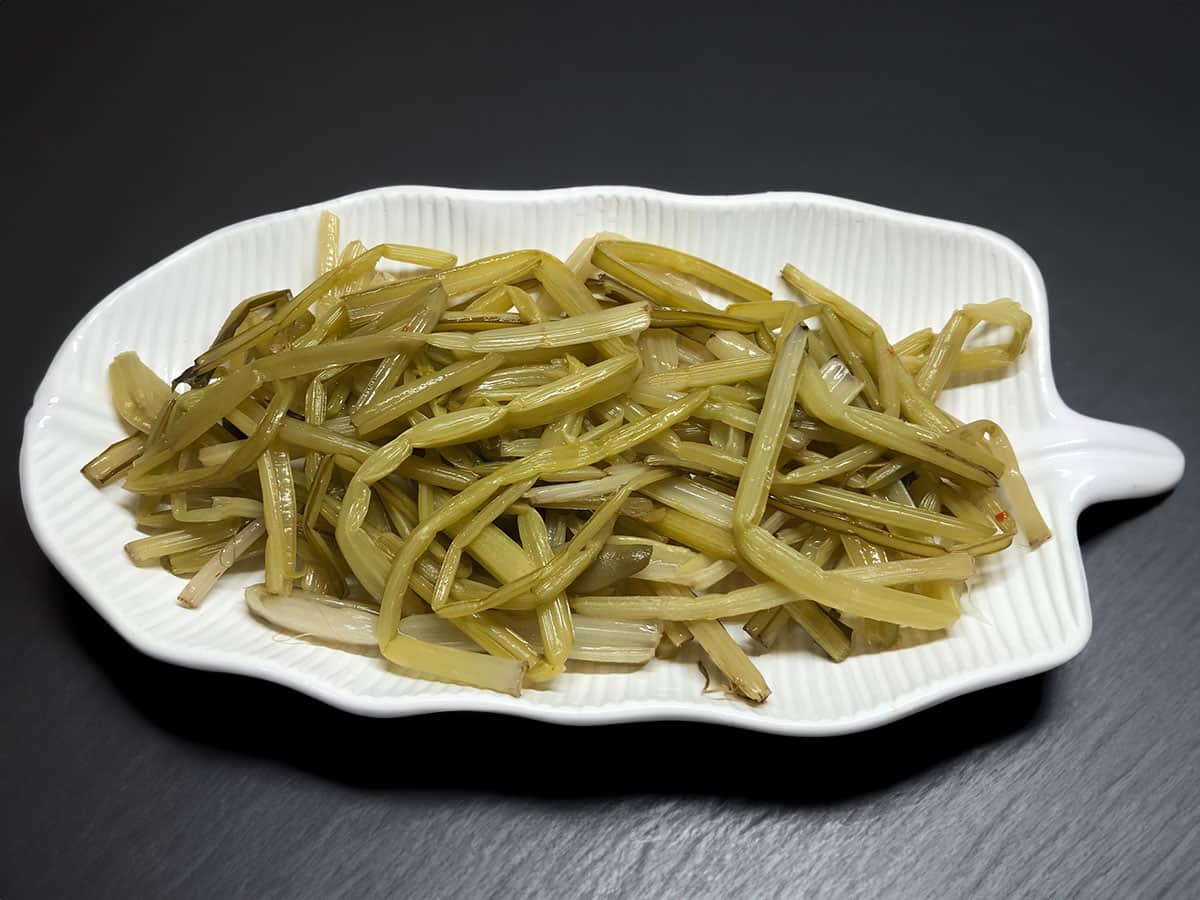 Pezik Turşusu (Dal Turşusu)  tarifi