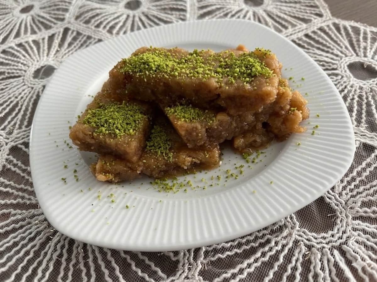 Nevzine Tatlısı - Orjinal Kayseri Tatlısı tarifi