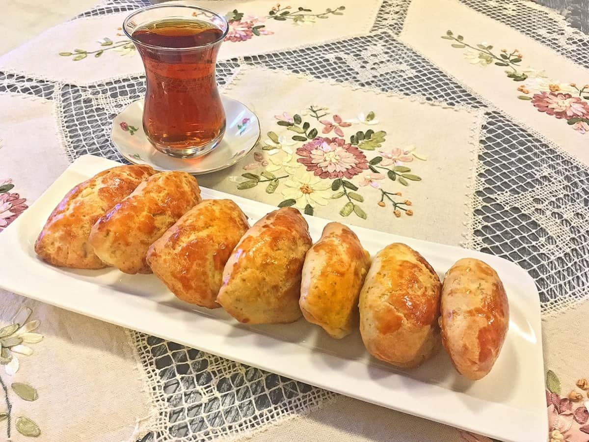 Anne Poğaçası - Evde En Kolay, Yumuşak Poğaça Yapımı tarifi