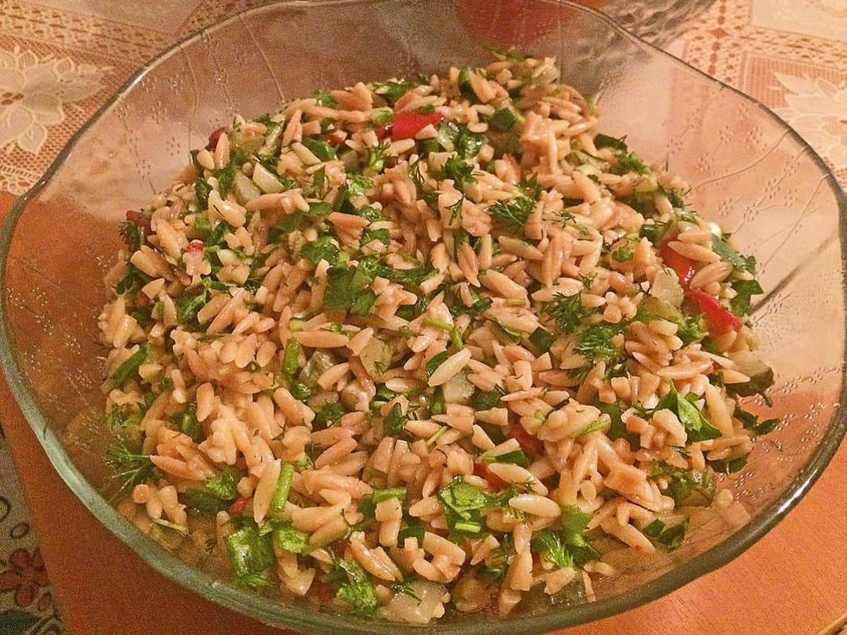 Arpa Şehriye Salatası tarifi