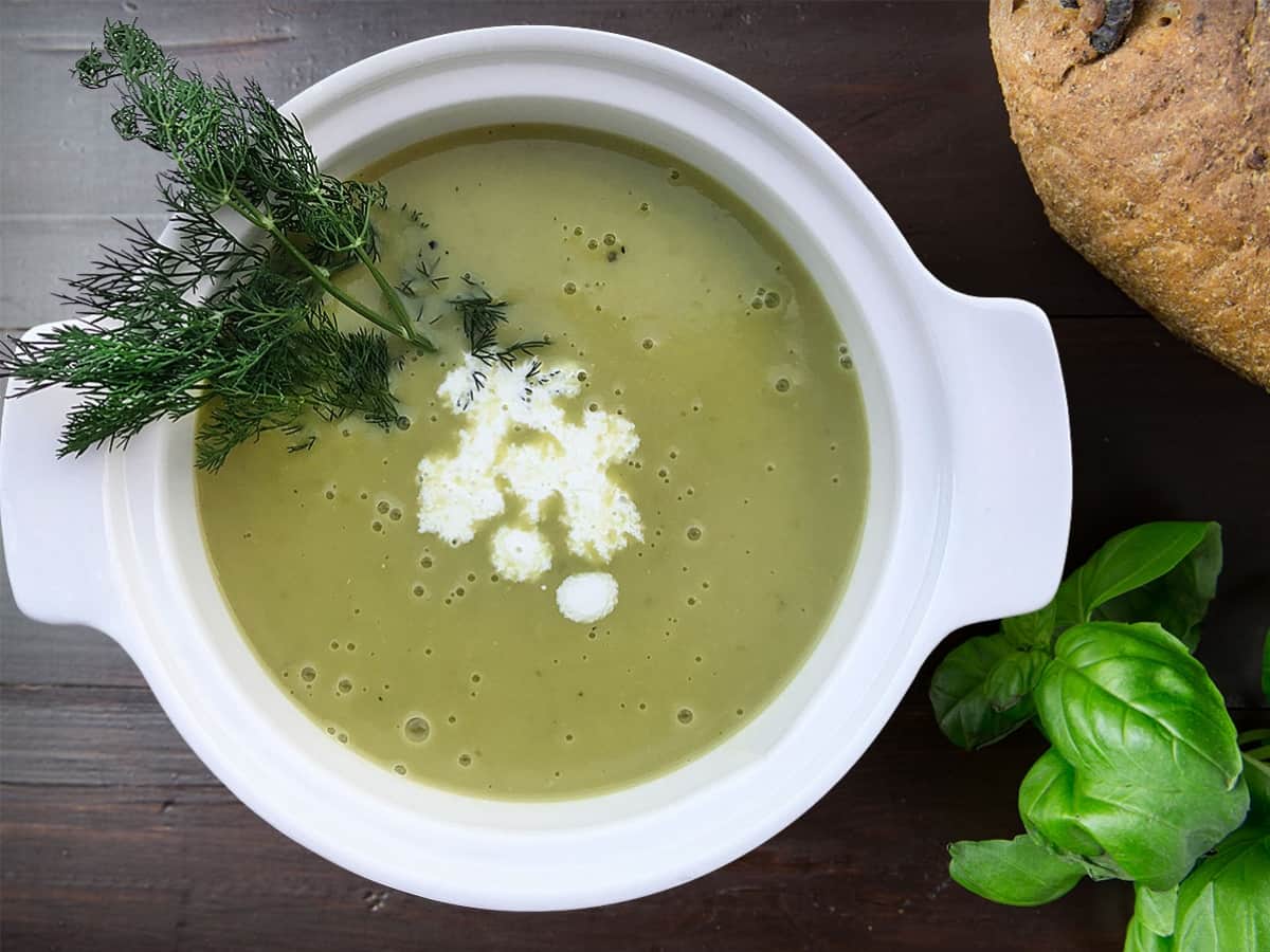 Bezelye Çorbası tarifi