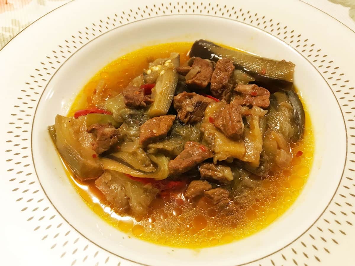  Etli Patlıcan Yemeği tarifi