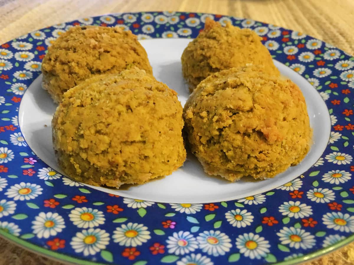 Fıstıklı Kaşık Kurabiye tarifi