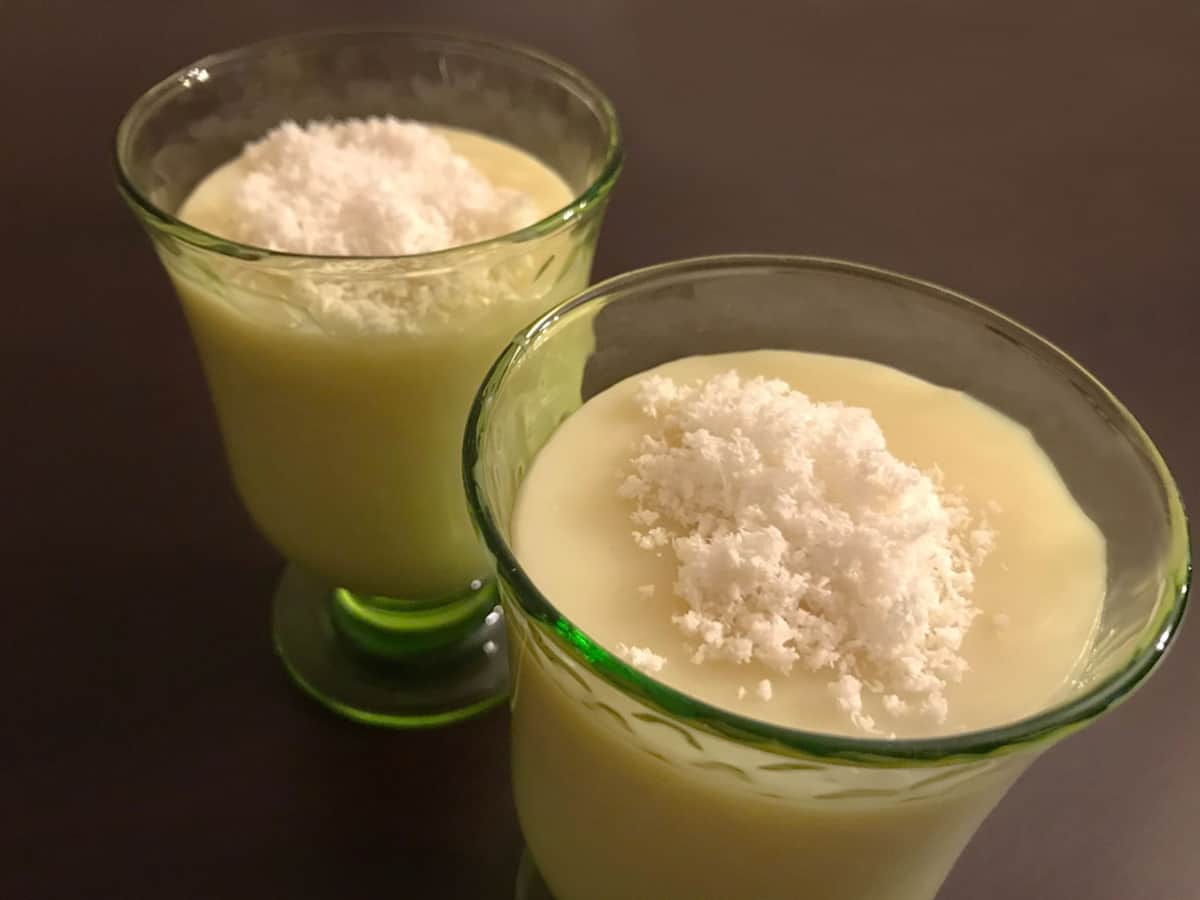 Hindistan Cevizli Muhallebi  tarifi