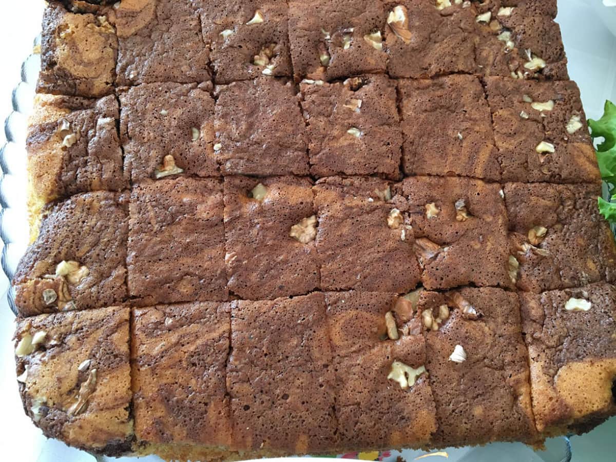 Kakaolu Cevizli Tepsi Keki tarifi