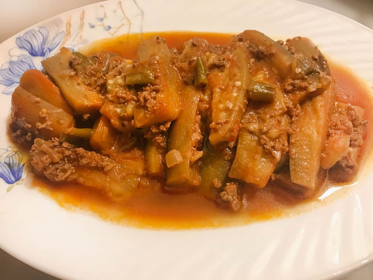 Kıymalı Patlıcan Yemeği tarifi