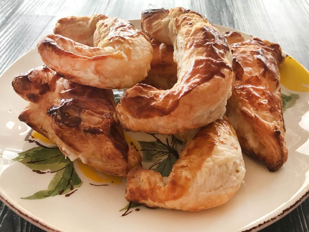 Kolay Ay Böreği tarifi