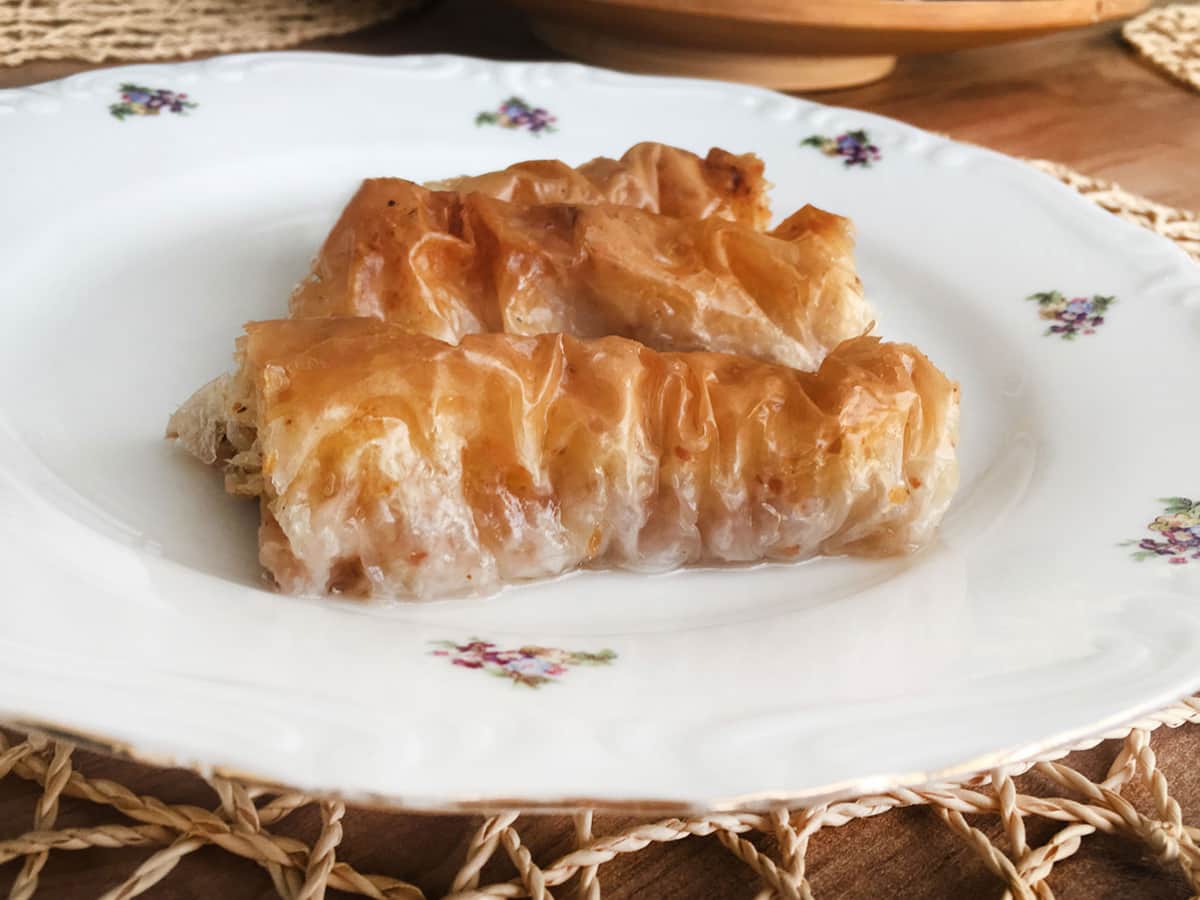 Kolay Sıyırma Tatlısı tarifi