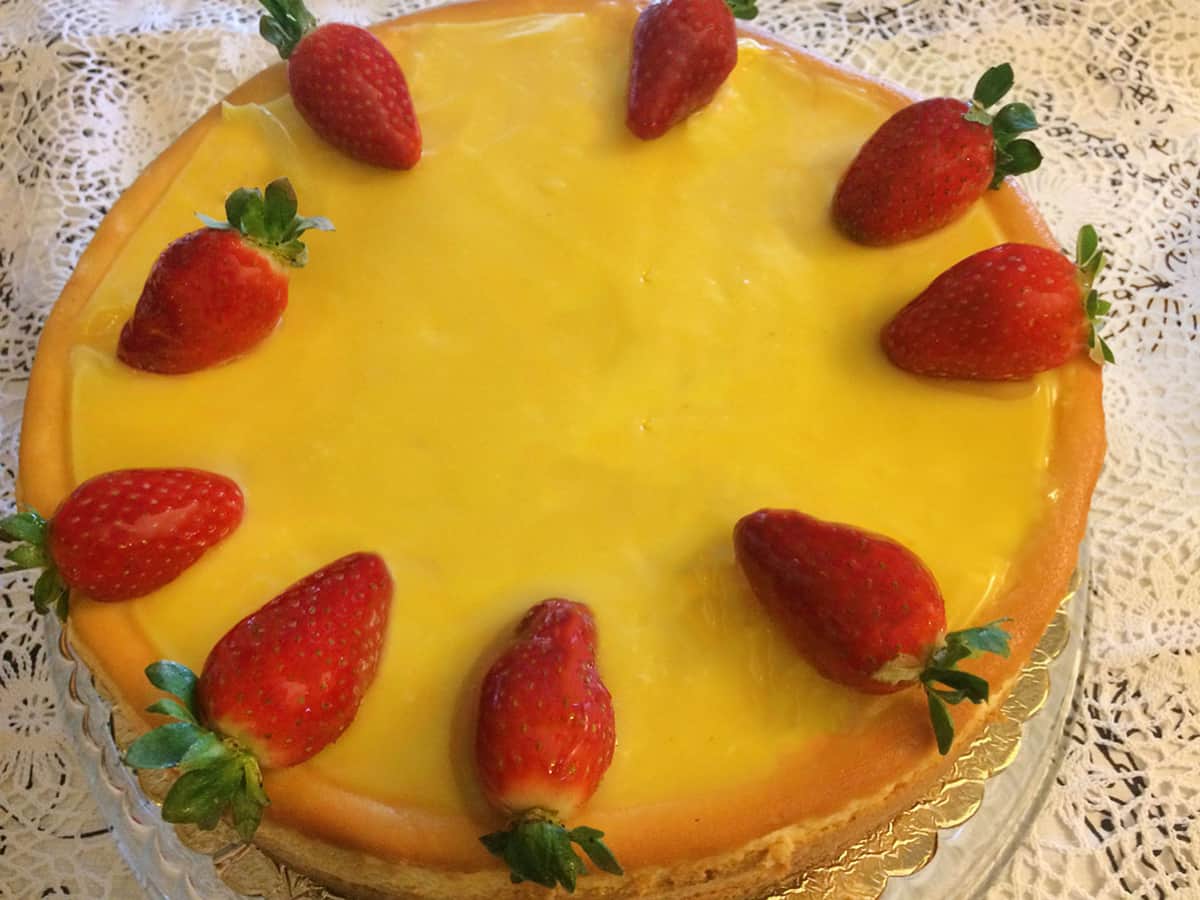 Limonlu Çilekli Cheesecake tarifi