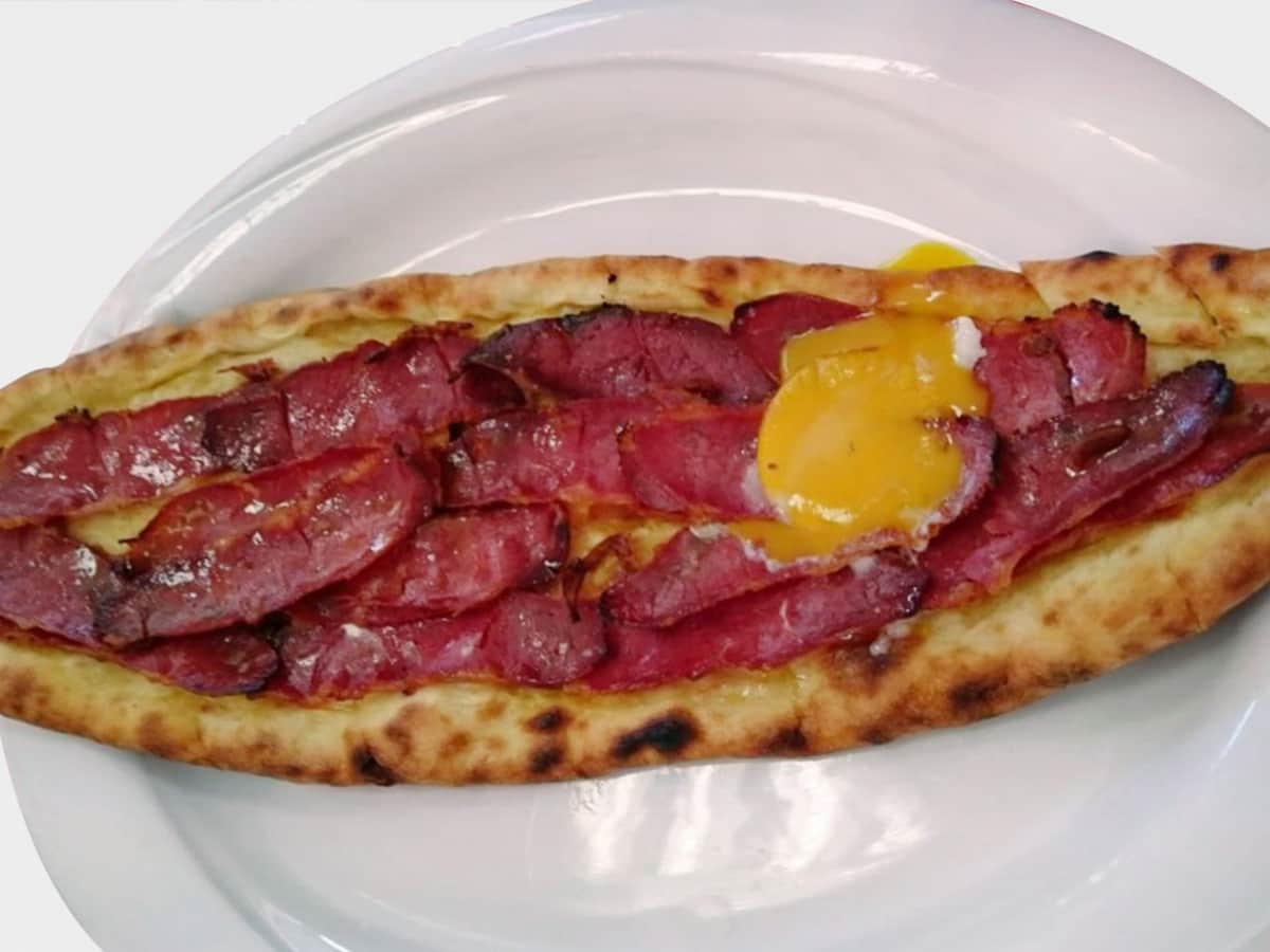 Pastırmalı Pide tarifi