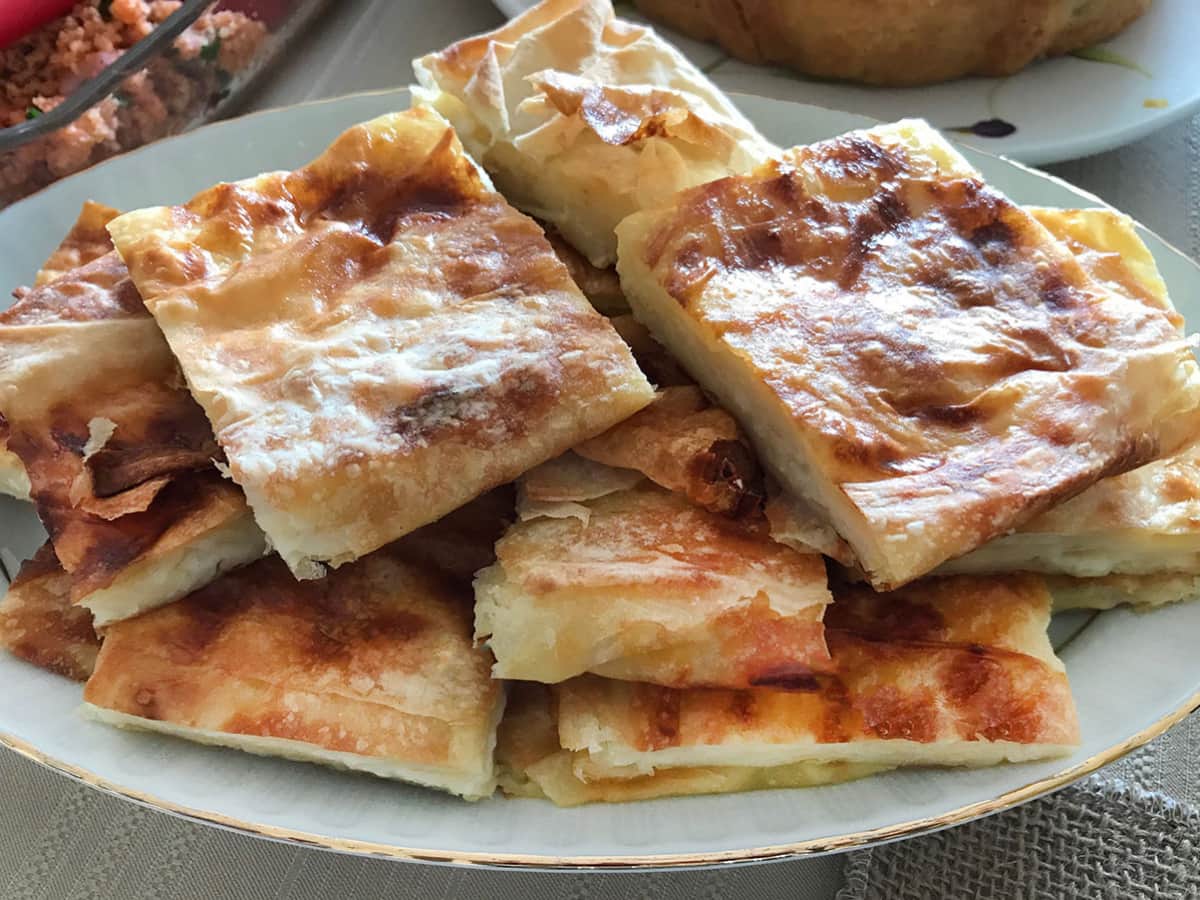 Peynirli Börek tarifi