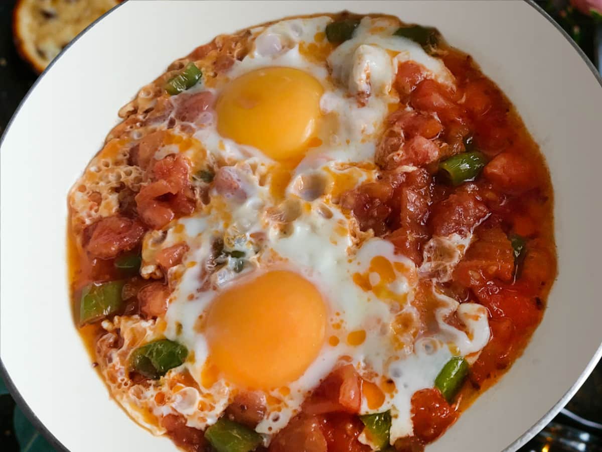 Soğanlı Menemen tarifi