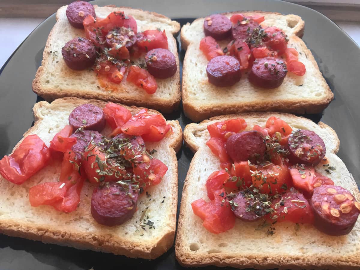 Sosisli Bruşetta tarifi