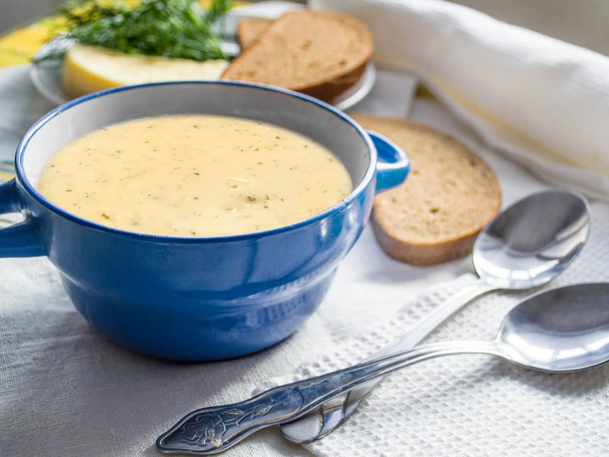 Tel Şehriyeli Yoğurt Çorbası tarifi