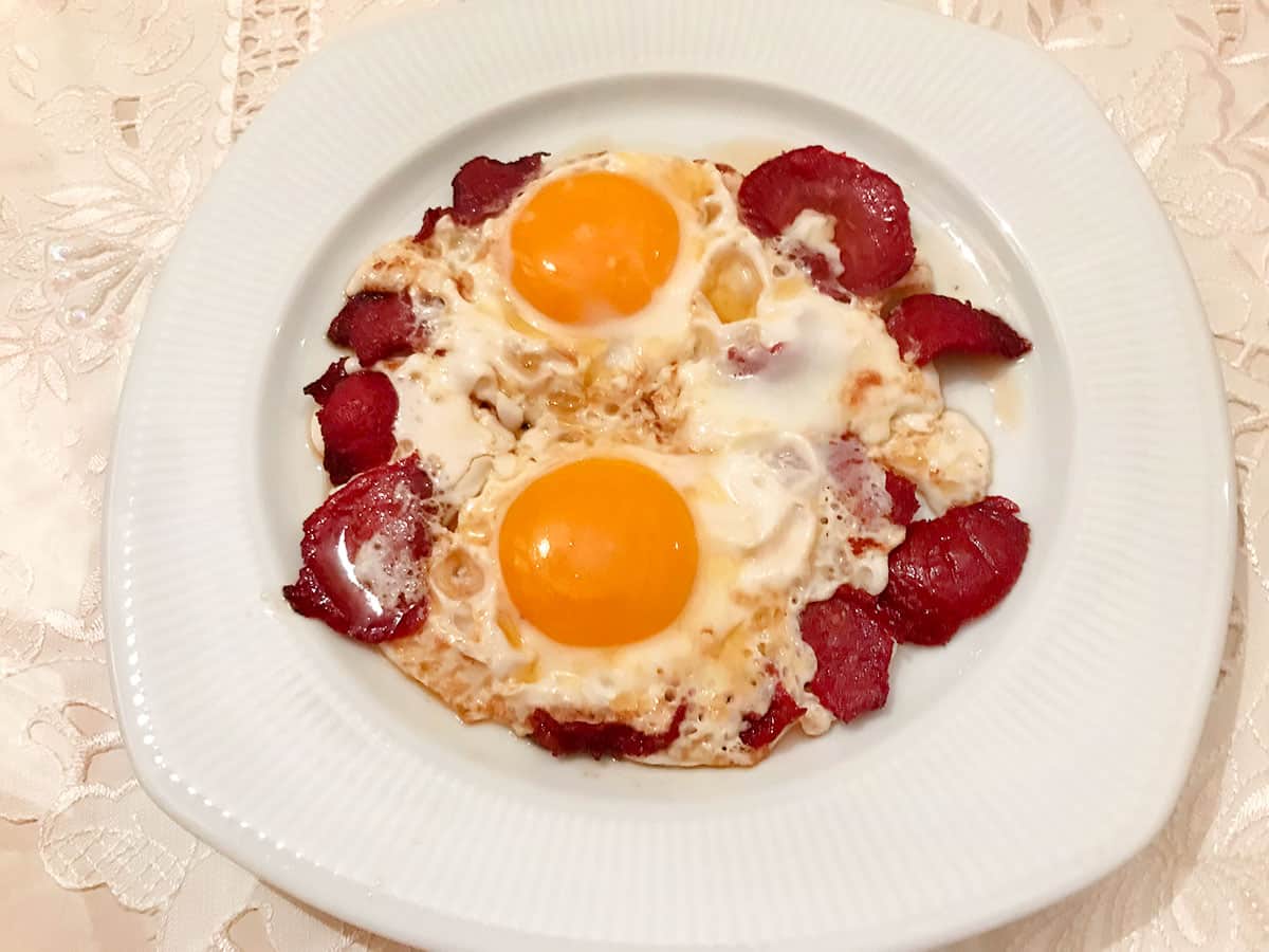 Sucuklu Yumurta tarifi