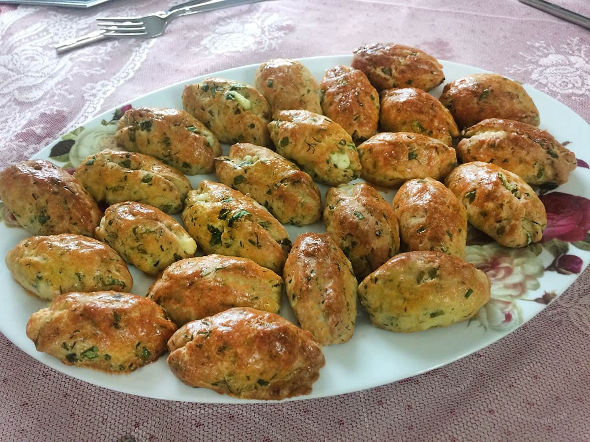 Dereotlu ve Maydanozlu Poğaça tarifi