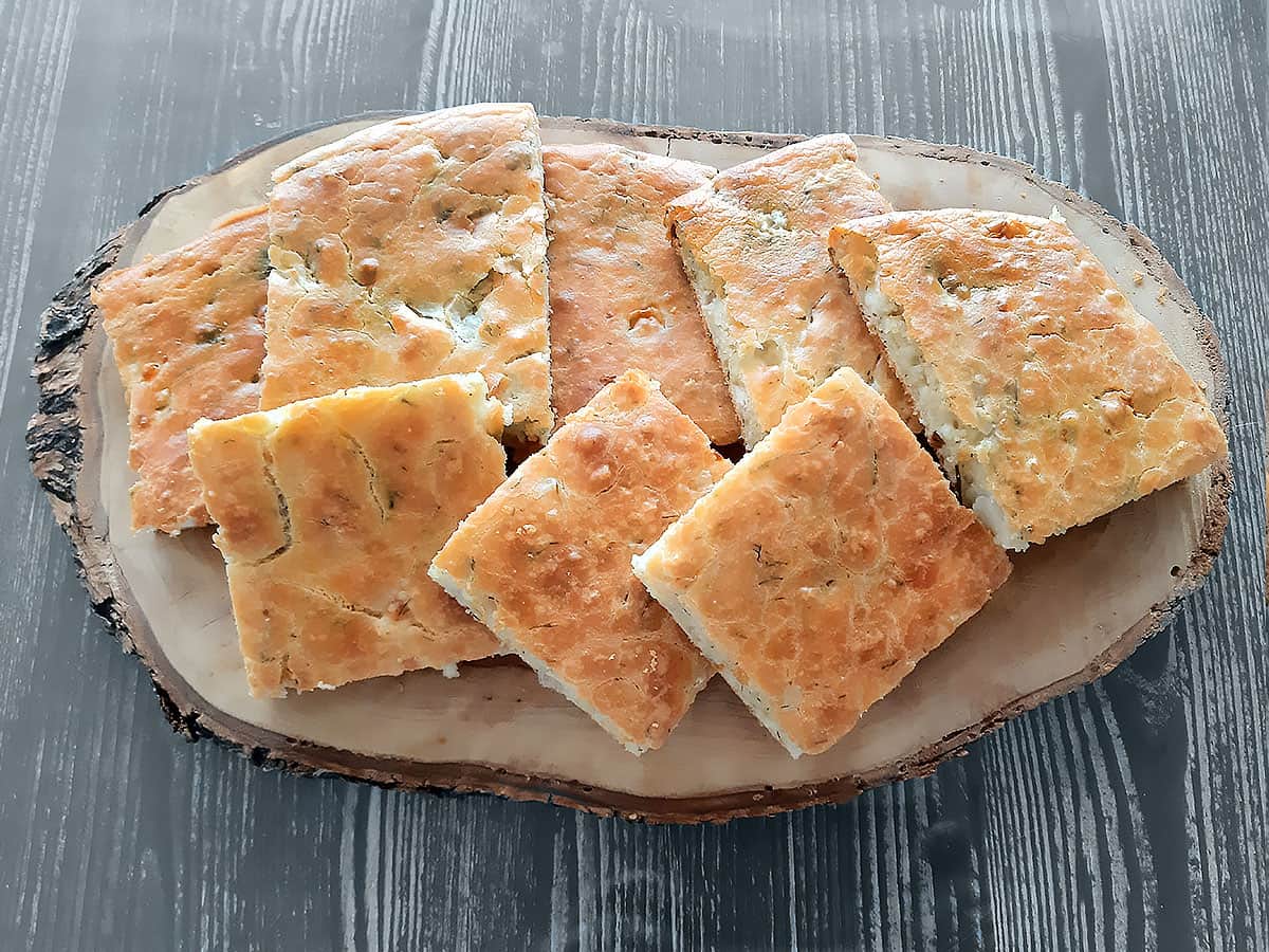 Peynirli Tuzlu Kek tarifi