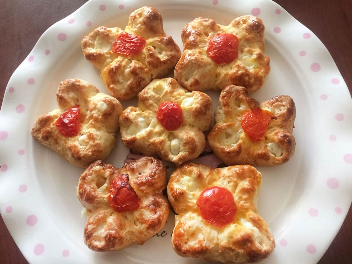 Çiçek Poğaça tarifi