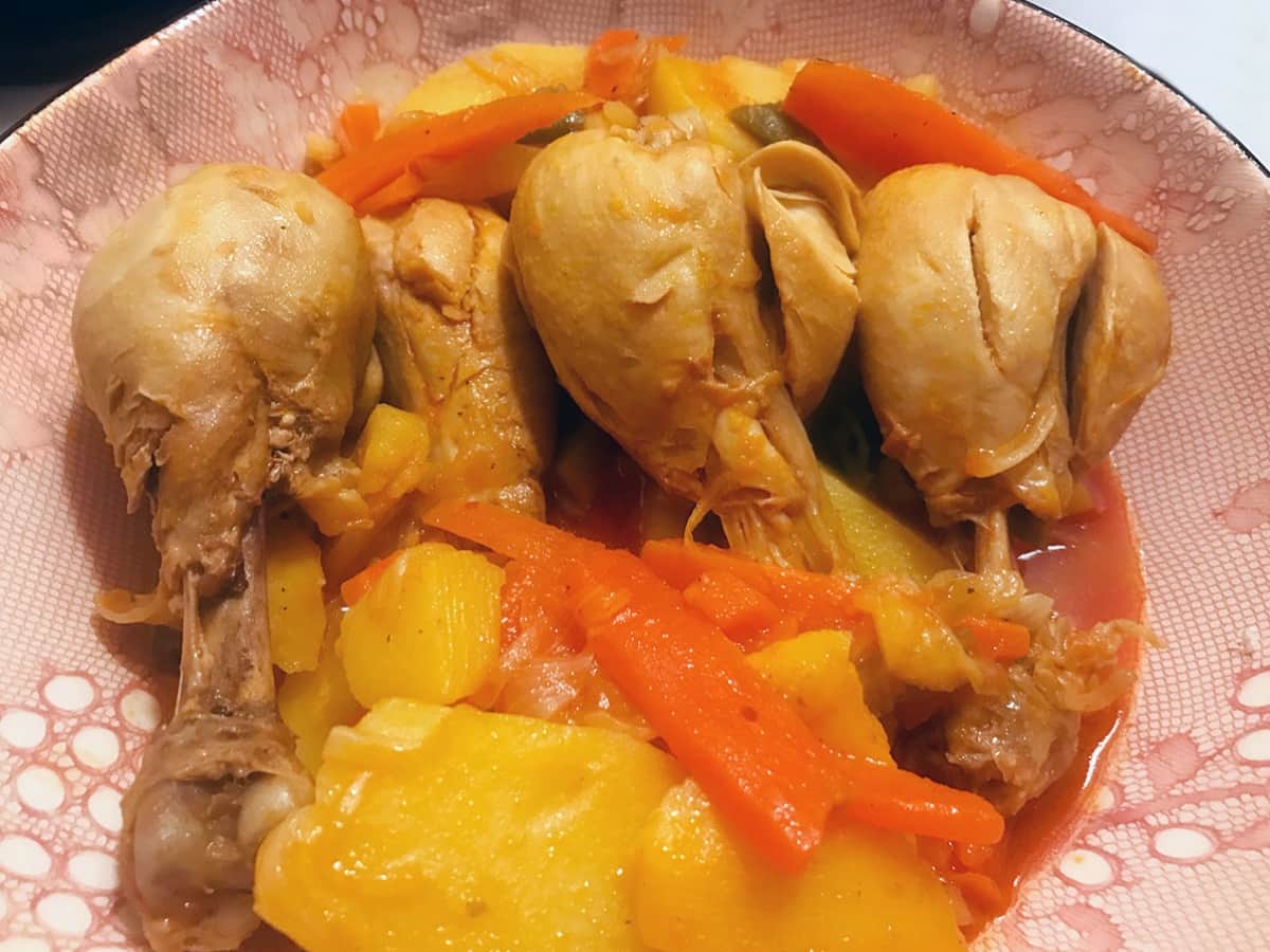 Havuçlu ve Patatesli Tavuk tarifi