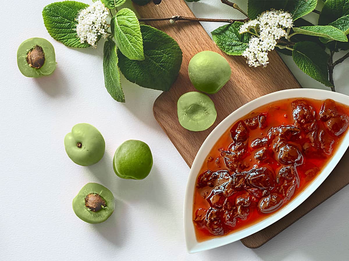 Yeşil Erik Reçeli tarifi