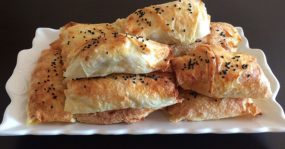 Pastırmalı Sarma Börek Tarifi Tarifi Kolay